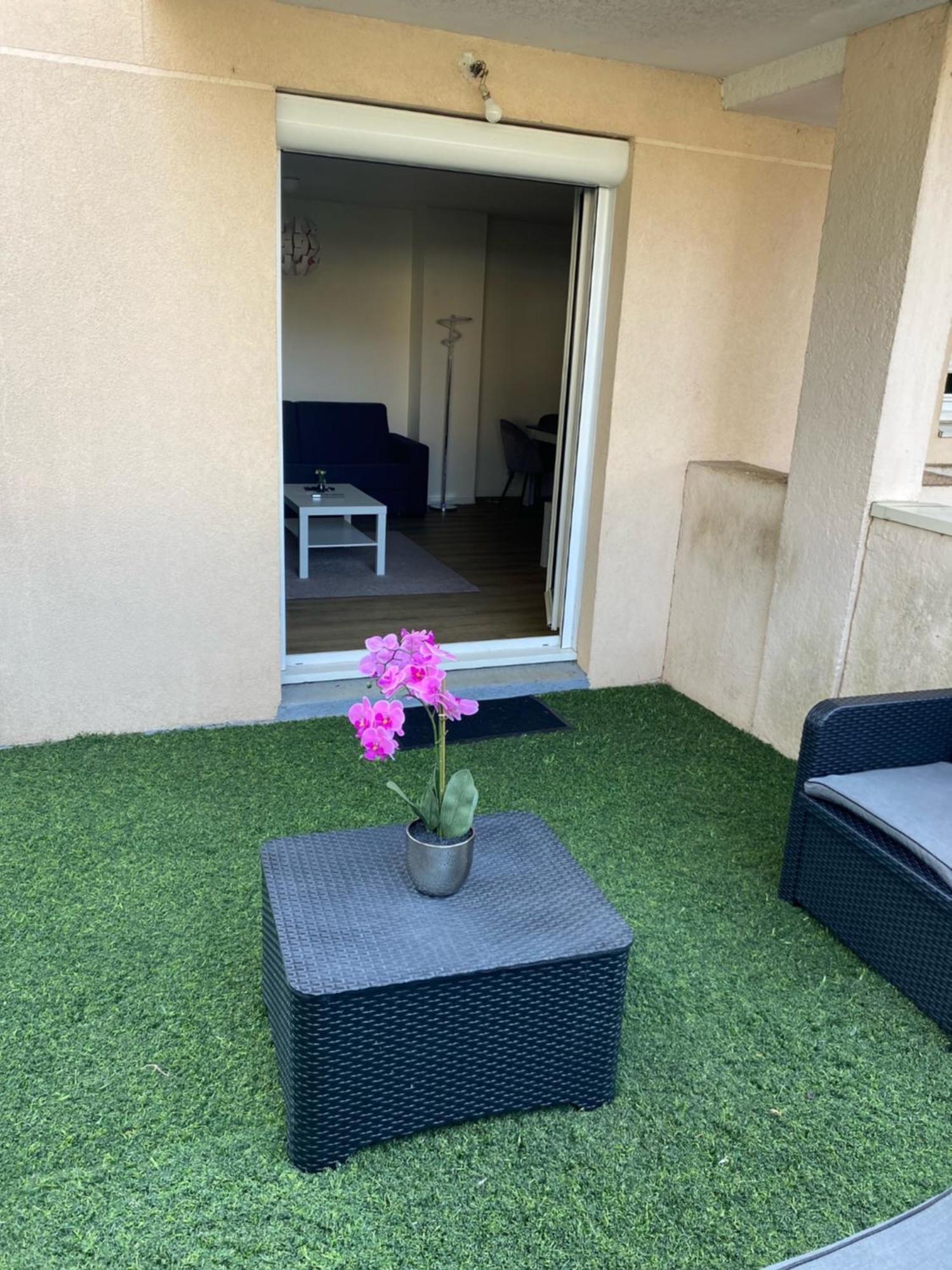 Logement Entier Chambre+Salon + Jardin & Terrasse 雷祖里 外观 照片